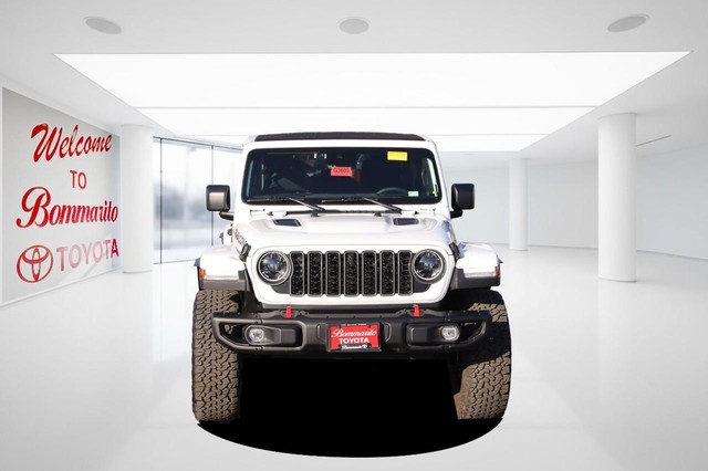 Jeep Wrangler Vehicle Image 04