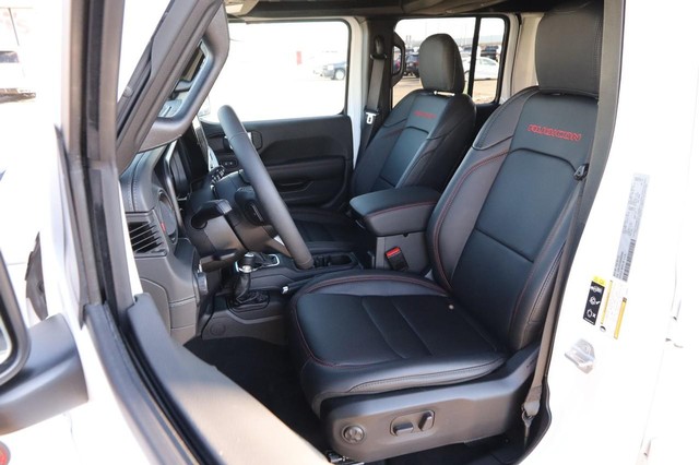 Jeep Wrangler Vehicle Image 11