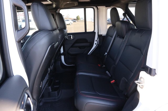 Jeep Wrangler Vehicle Image 12