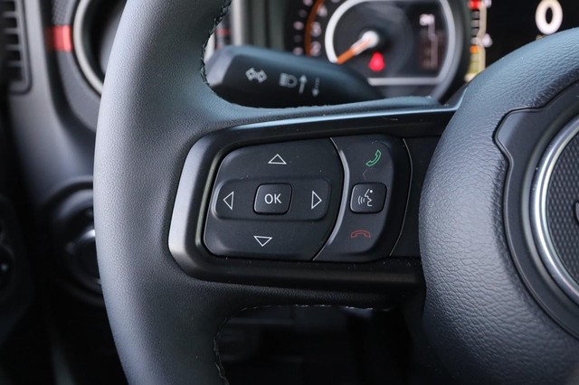 Jeep Wrangler Vehicle Image 14