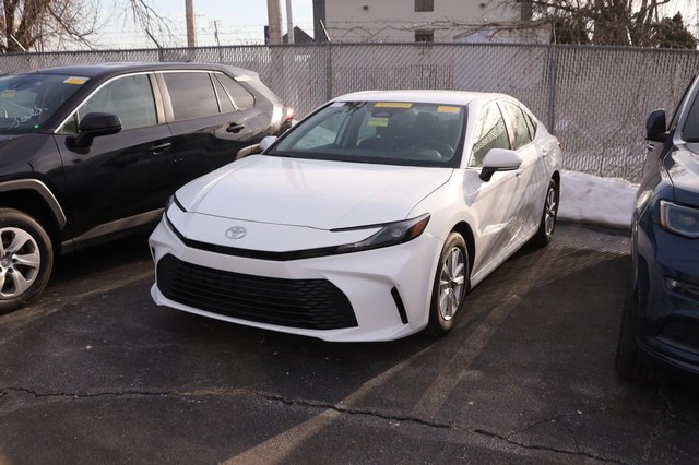 Toyota Camry Vehicle Image 04