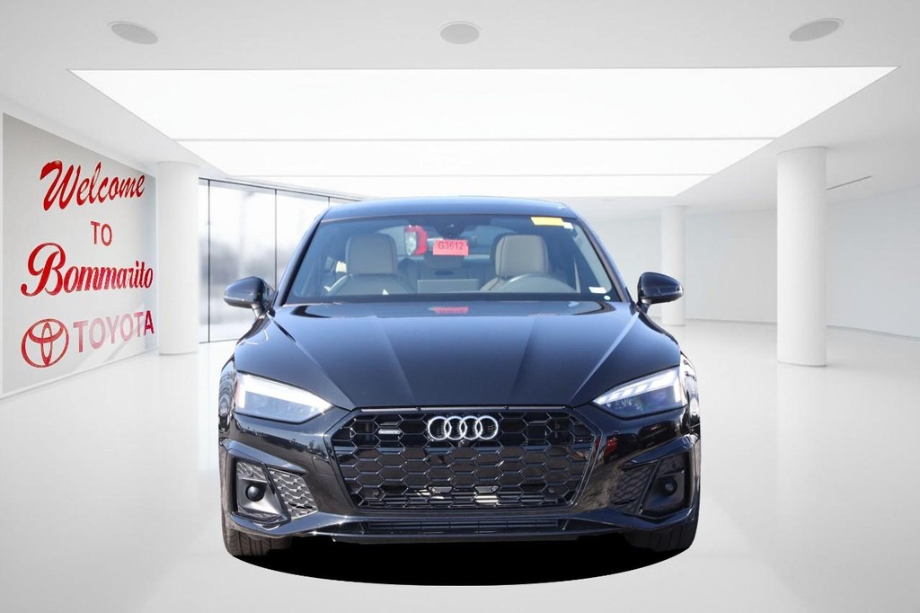 Audi A5 Sportback Vehicle Full-screen Gallery Image 04