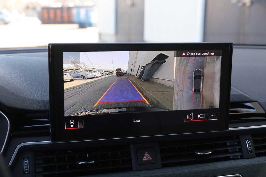 Audi A5 Sportback Vehicle Full-screen Gallery Image 17