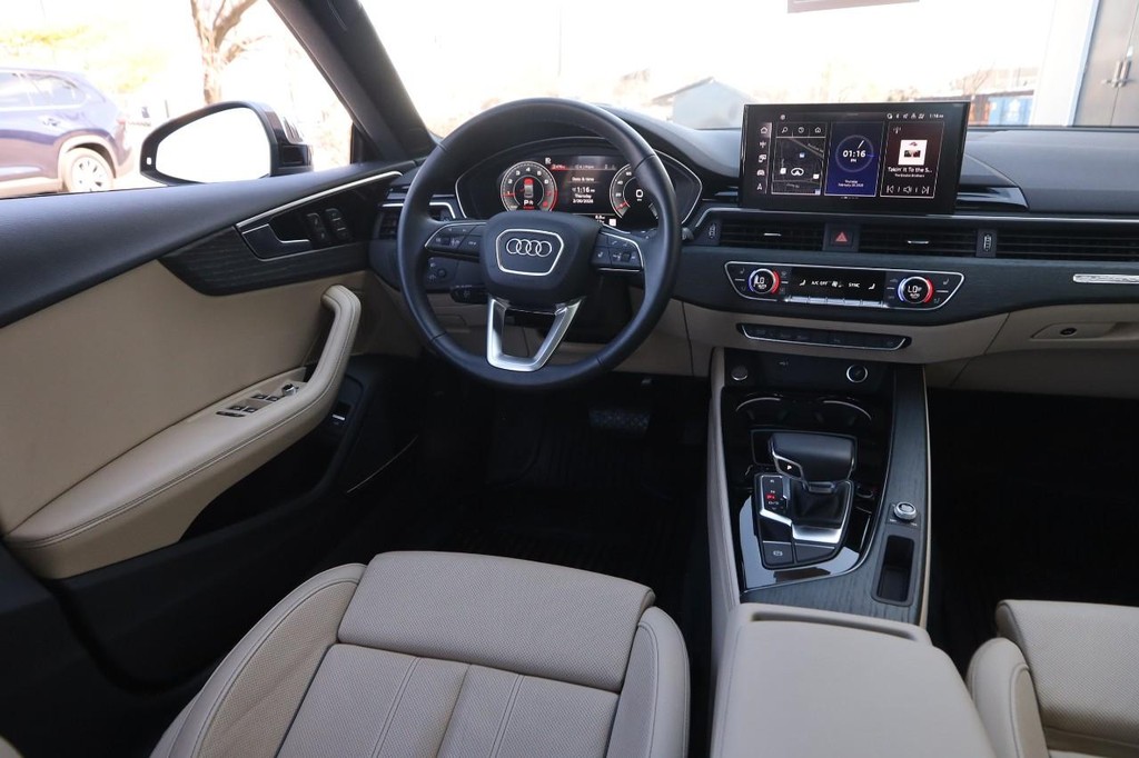 Audi A5 Sportback Vehicle Full-screen Gallery Image 26