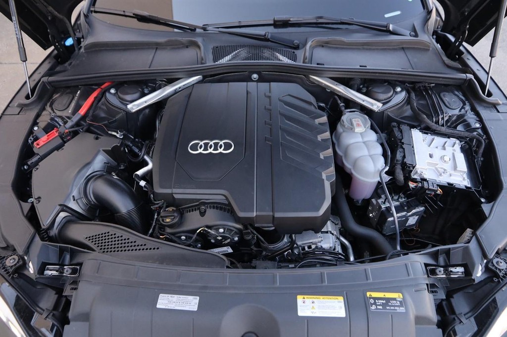 Audi A5 Sportback Vehicle Full-screen Gallery Image 31