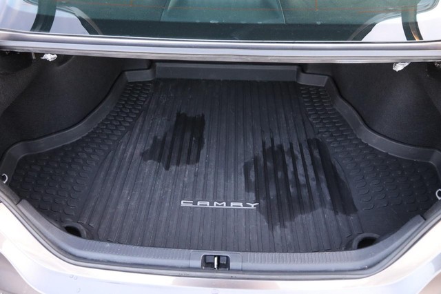 Toyota Camry Vehicle Image 07