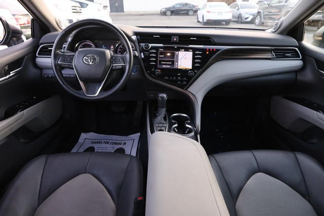 Toyota Camry Vehicle Image 21