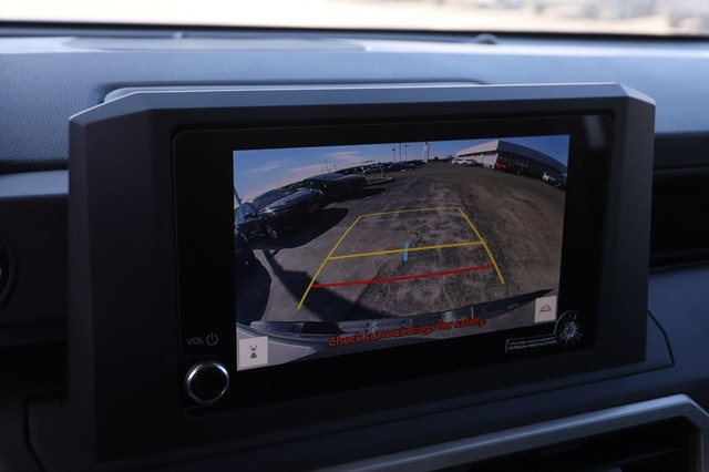 Toyota Tacoma 2WD Vehicle Image 16