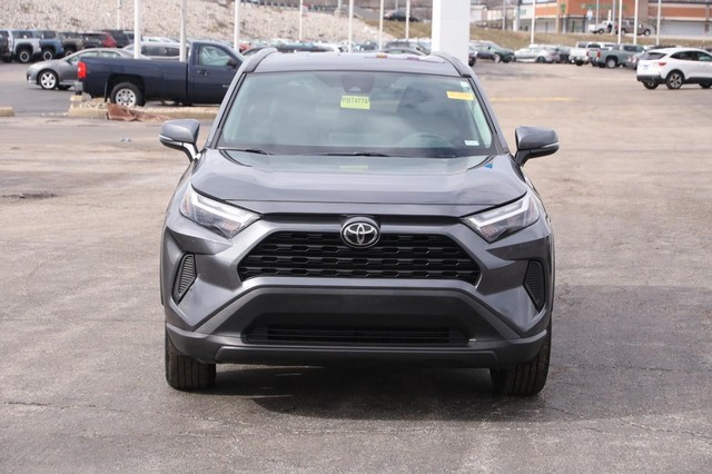 Toyota RAV4 Vehicle Image 04