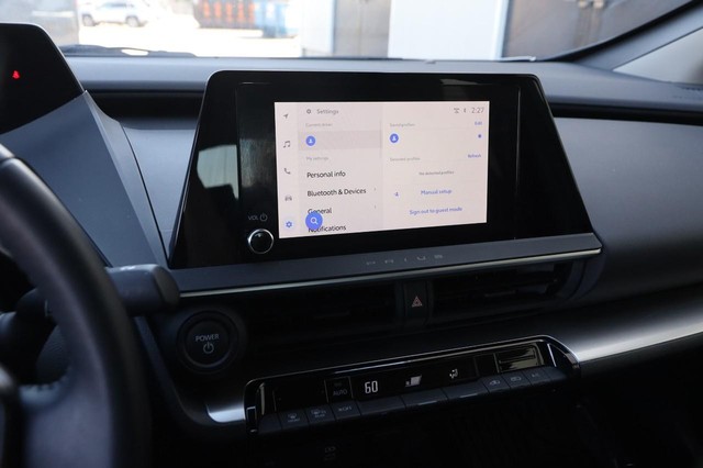 Toyota Prius Vehicle Image 15