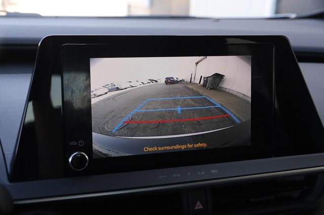 Toyota Prius Vehicle Image 17