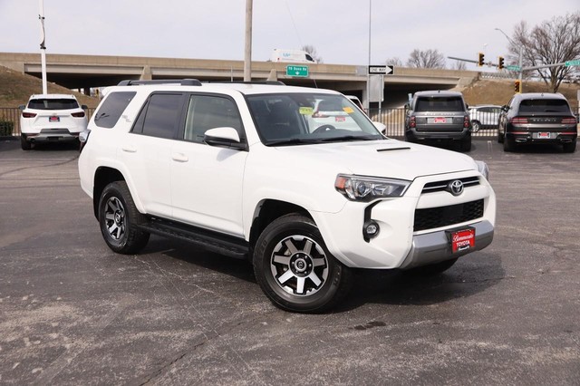 Toyota 4Runner Vehicle Image 02