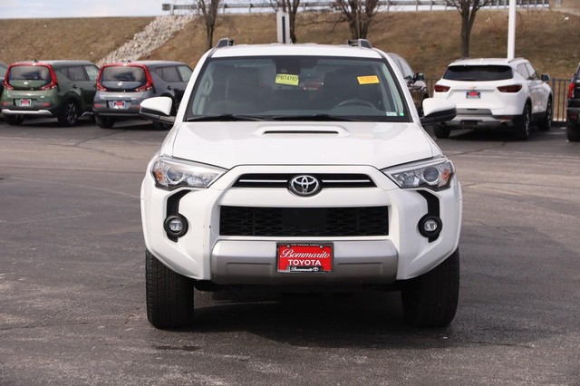 Toyota 4Runner Vehicle Image 04