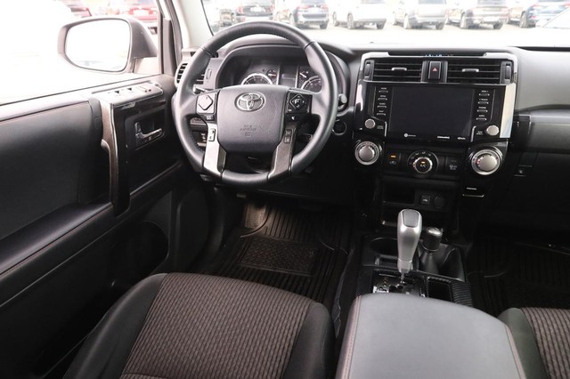 Toyota 4Runner Vehicle Image 21