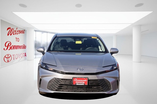 Toyota Camry Vehicle Image 04