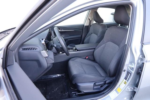 Toyota Camry Vehicle Image 08