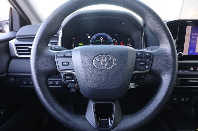 Toyota Camry Vehicle Image 10