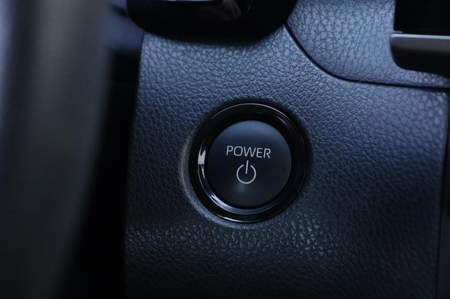 Toyota Camry Vehicle Image 14