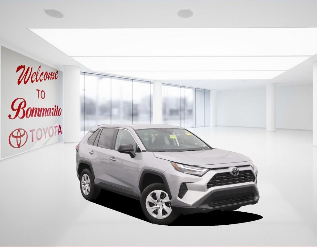 Toyota RAV4 Vehicle Full-screen Gallery Image 2