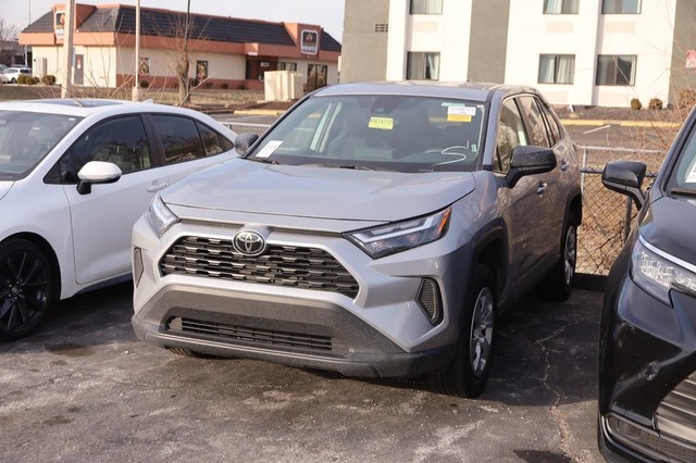 Toyota RAV4 Vehicle Image 04