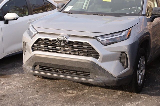 Toyota RAV4 Vehicle Image 05