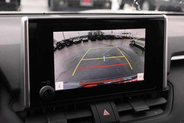 Toyota RAV4 Vehicle Image 15