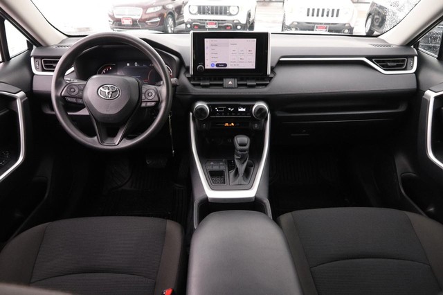 Toyota RAV4 Vehicle Image 19