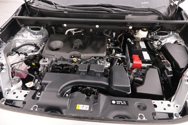 Toyota RAV4 Vehicle Image 25