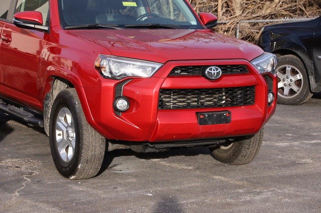 Toyota 4Runner Vehicle Image 02