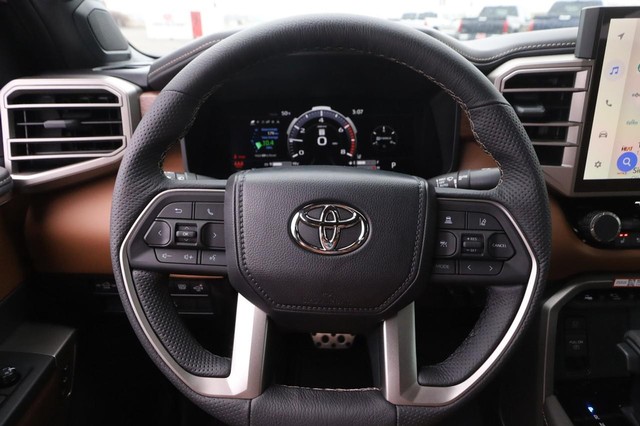Toyota Tundra 4WD Vehicle Image 13