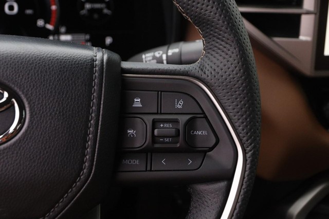 Toyota Tundra 4WD Vehicle Image 14