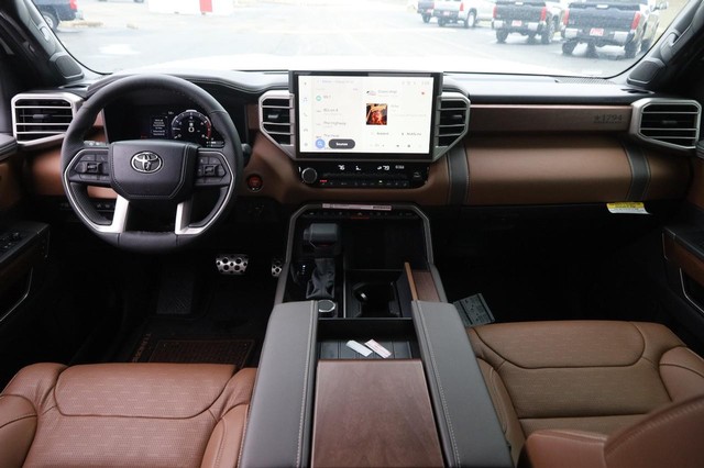 Toyota Tundra 4WD Vehicle Image 23