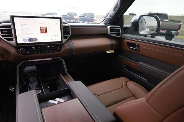 Toyota Tundra 4WD Vehicle Image 27