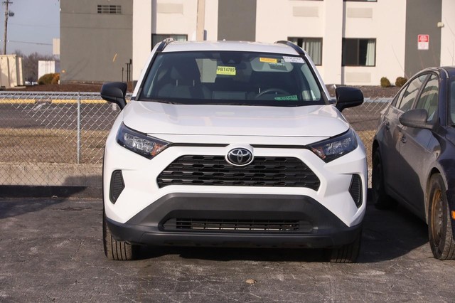 Toyota RAV4 Vehicle Image 03