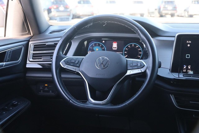 Volkswagen Atlas Cross Sport Vehicle Image 22