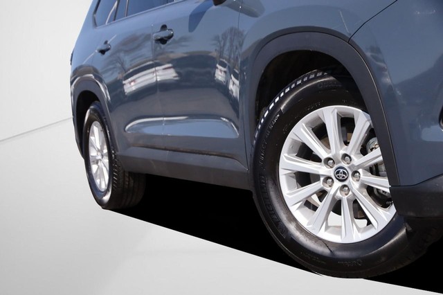 Toyota Grand Highlander Vehicle Image 03