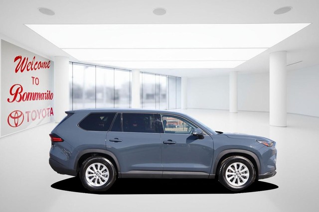 Toyota Grand Highlander Vehicle Image 05