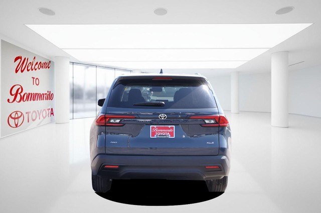 Toyota Grand Highlander Vehicle Image 06