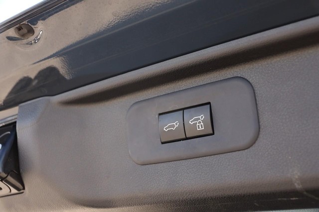 Toyota Grand Highlander Vehicle Image 08