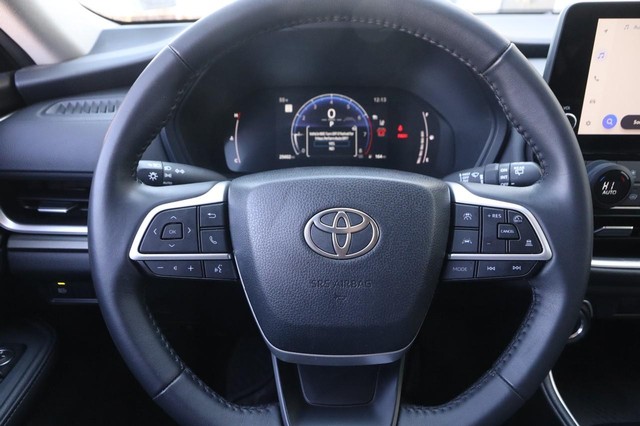 Toyota Grand Highlander Vehicle Image 12