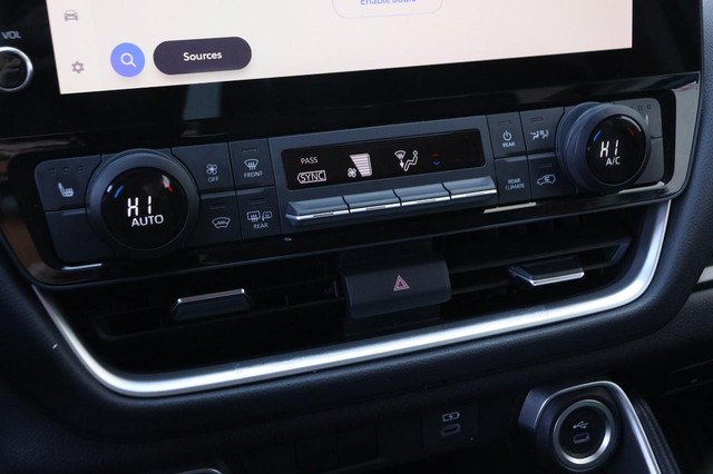 Toyota Grand Highlander Vehicle Image 18