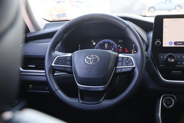 Toyota Grand Highlander Vehicle Image 23