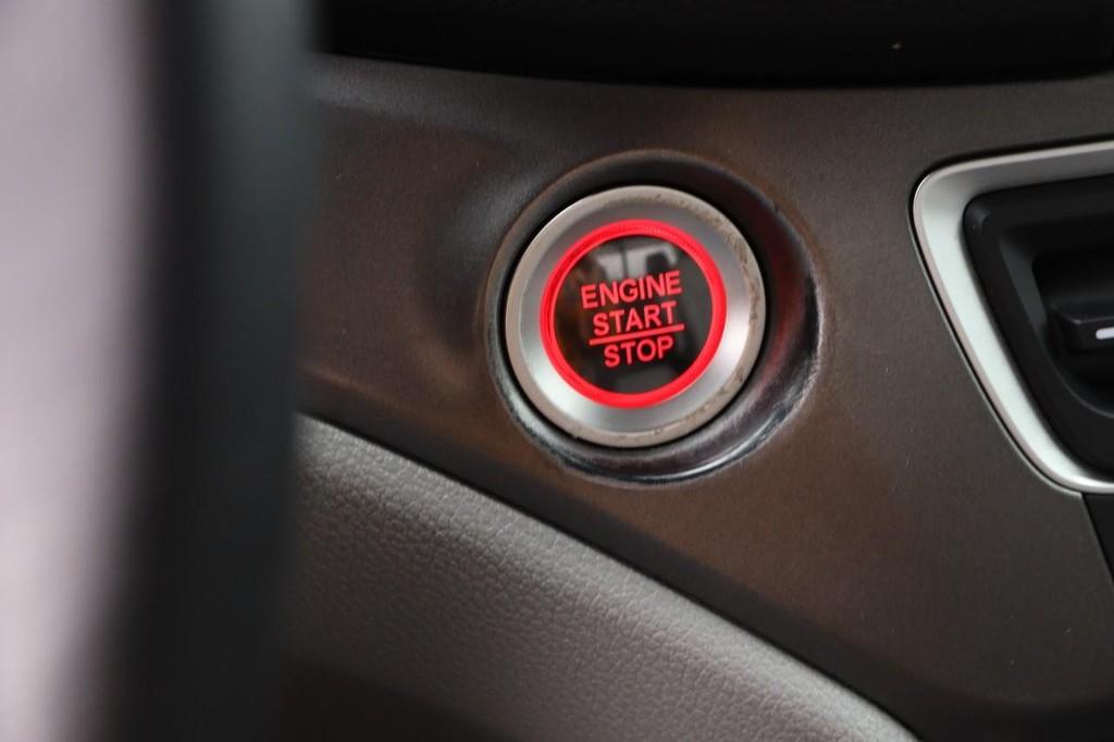 Honda Ridgeline Vehicle Full-screen Gallery Image 15