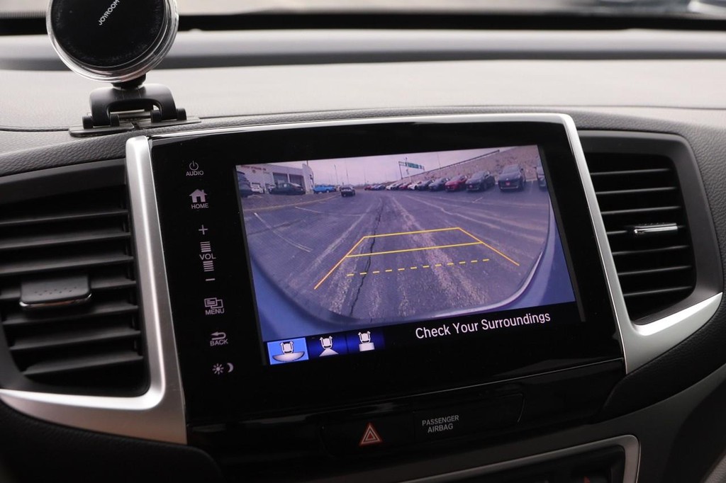 Honda Ridgeline Vehicle Full-screen Gallery Image 18