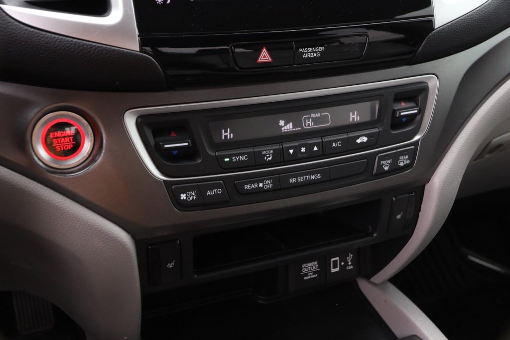 Honda Ridgeline Vehicle Full-screen Gallery Image 19