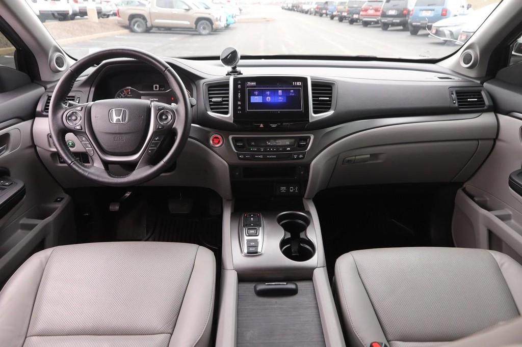 Honda Ridgeline Vehicle Full-screen Gallery Image 21