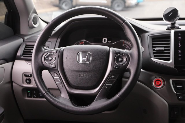 Honda Ridgeline Vehicle Image 23