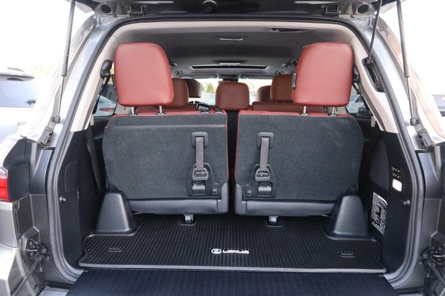 Lexus LX Vehicle Image 09