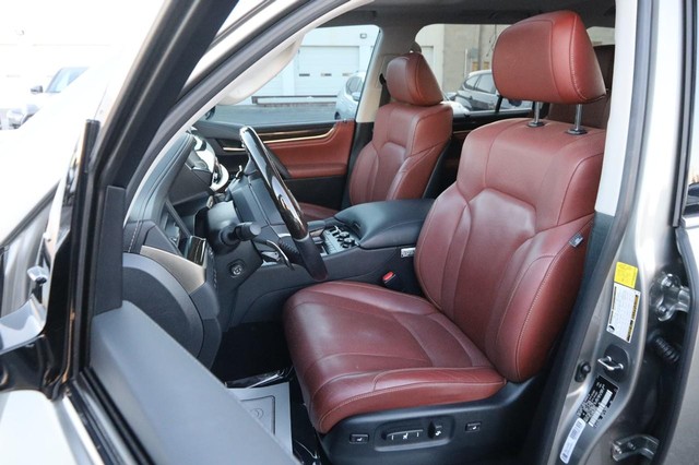 Lexus LX Vehicle Image 12