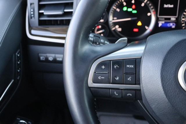 Lexus LX Vehicle Image 16